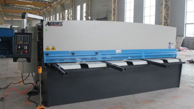 Máy Cắt Dầm Xoay Thủy Lực