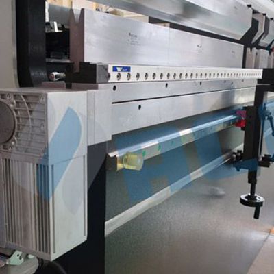 Máy Chấn Tandem Với Bộ Điều Khiển An Toàn Tích Hợp PCSS-A