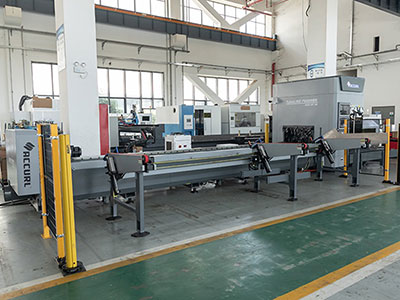 Máy Cắt Ống Laser Ba Mâm Cặp Hạng Trung, Dòng BK