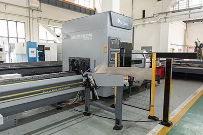 Máy Cắt Ống Laser Ba Mâm Cặp Hạng Trung, Dòng BK